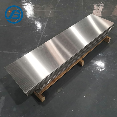 Lunghezza 1000mm 6000mm Rivestimento di fogli di lega di magnesio Fornendo coefficiente di espansione termica 25×10-6K Eccellente adesione e durata superficiale